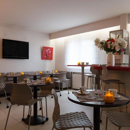 The Originals City, Hotel Dau Ly, Lyon Est Bron Bagian luar foto