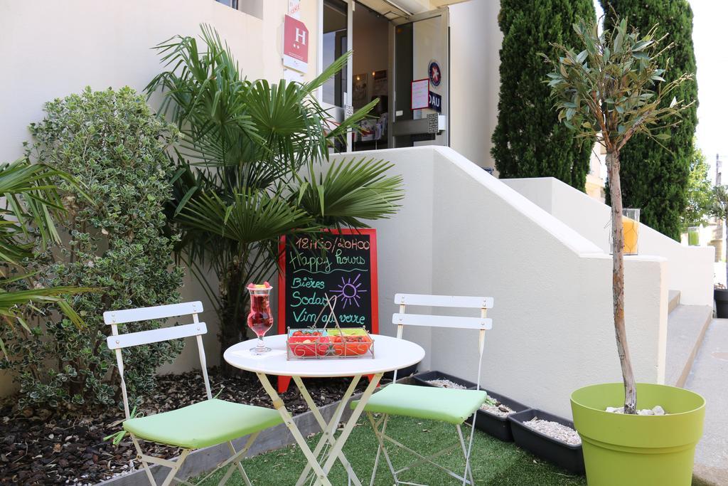 The Originals City, Hotel Dau Ly, Lyon Est Bron Bagian luar foto